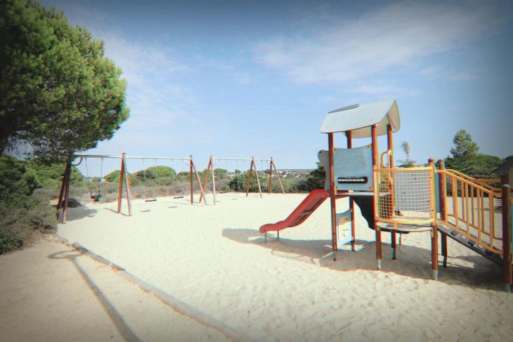 Apartamento La Barrosa Playa Chiclana de la Frontera Exterior foto